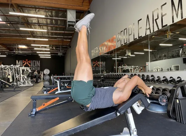 decline bench leg raise part of lower belly pooch workout