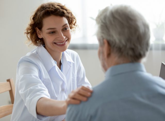 help from medical professional therapist, demonstrating aftermath hurricane anxiety