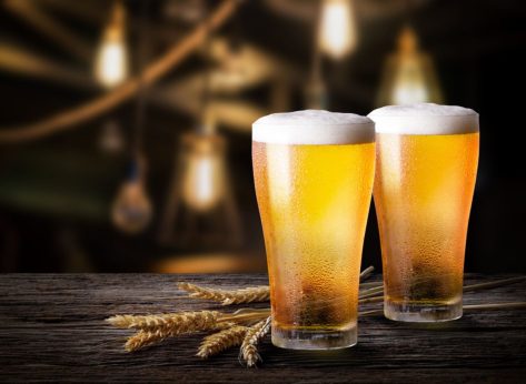 8 Light Beers That Use the Highest Quality Ingredients 