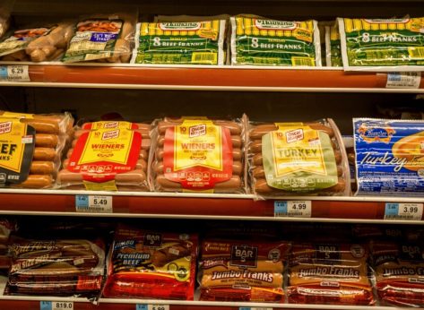 7 Worst Store-Bought Hot Dogs, Say RDs