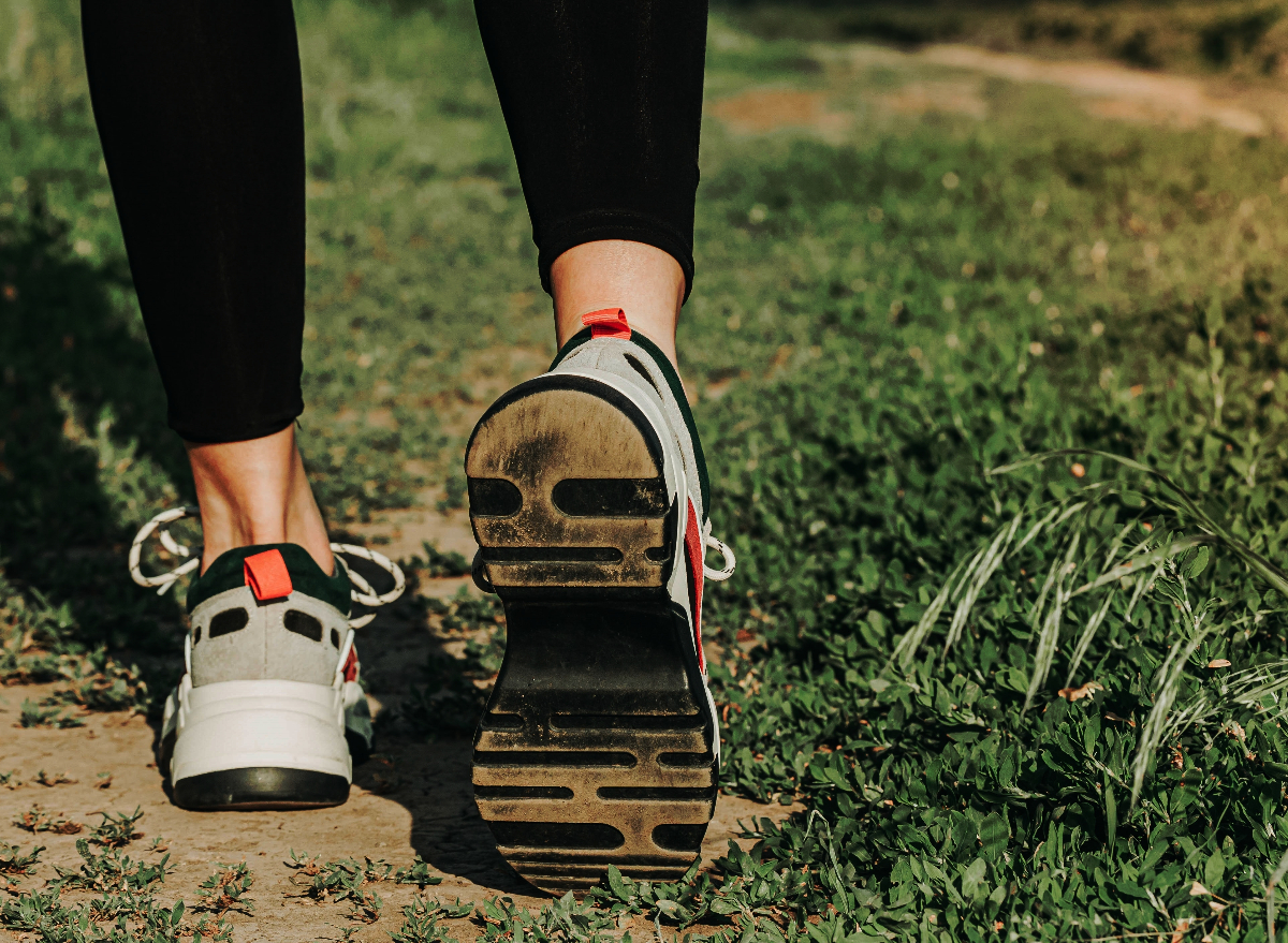 wear running shoes for walking