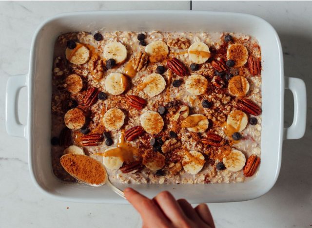 1-Bowl Chocolate Chip Banana Baked Oatmeal