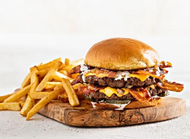 The Bacon Rancher Burger chilis