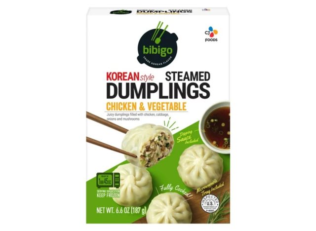 bibigo korean style chicken and vegetable dumplings