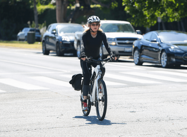 Goldie Hawn bike riding