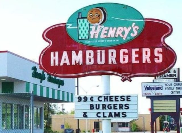 henry's hamburger sign