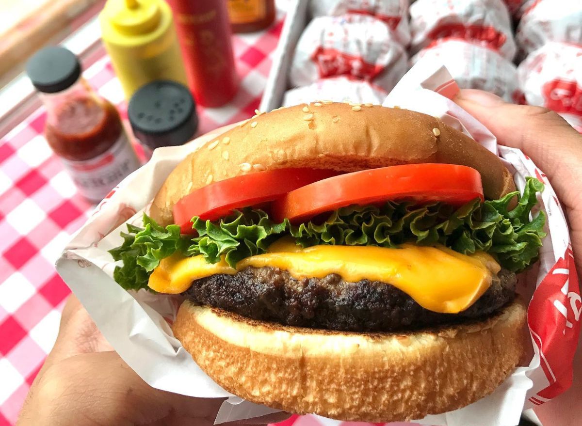 Tasty Burger Cheeseburger