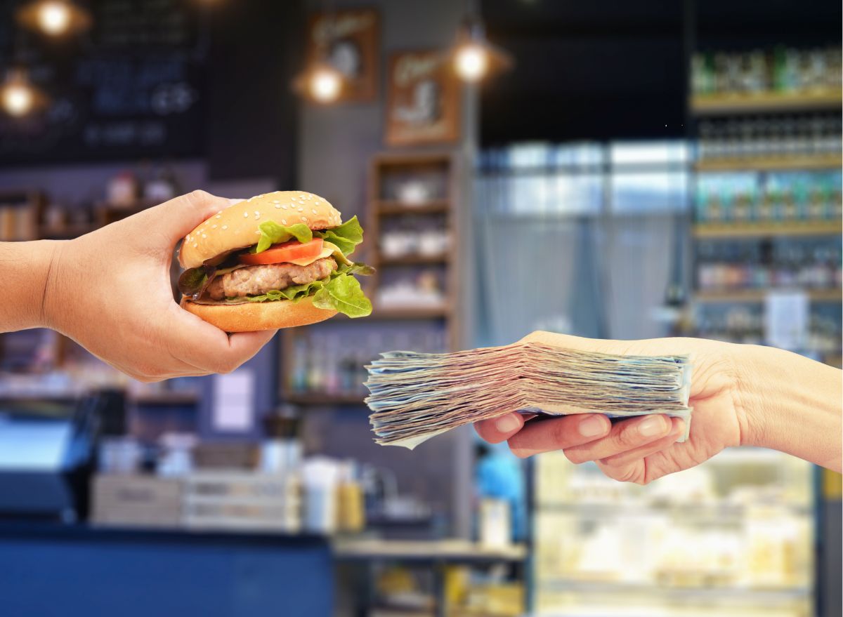 Use This Online Database Finds the Cheapest Fast-Food Near You