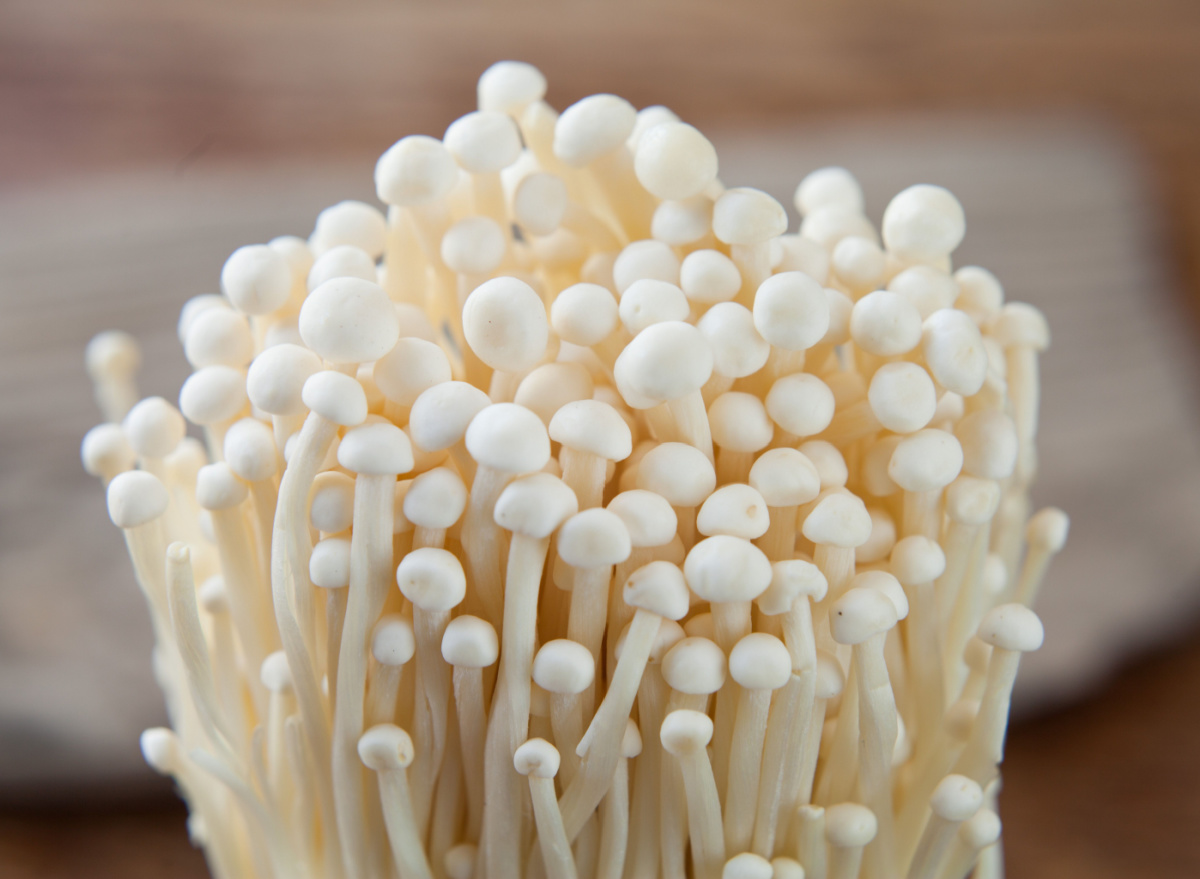 Enoki Mushrooms are the Most Recalled Food in 2022