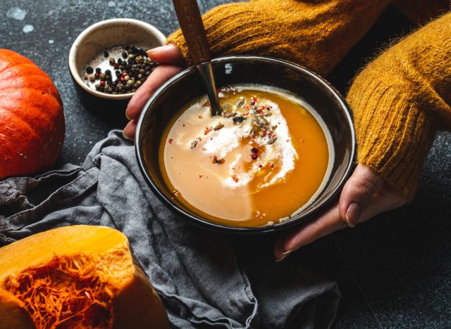 healthy bowl of butternut squash soup, well-balanced meal to avoid weight gain