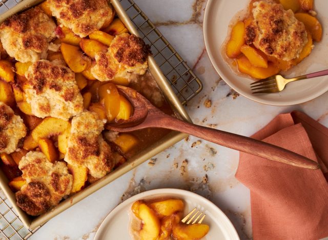 keto peach cobbler