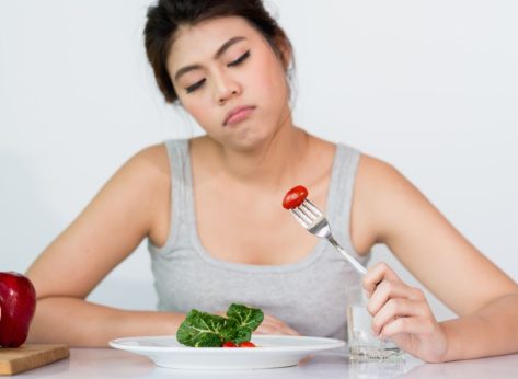 6 Eating Habits That Are Actually Disordered Behaviors