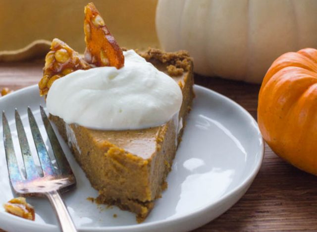 pumpkin pie with gingersnap crust