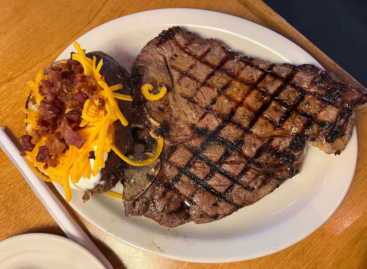 texas roadhouse porterhouse