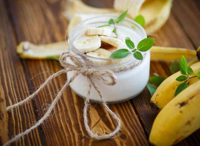 yogurt habits for weight loss, added banana to yogurt