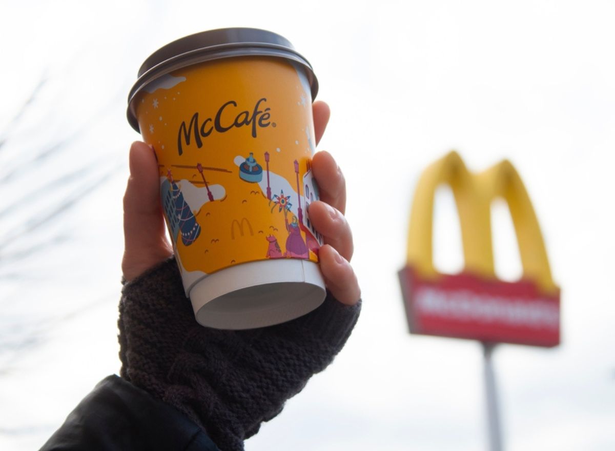 7 FastFood Chains Open on Christmas Day — Eat This Not That