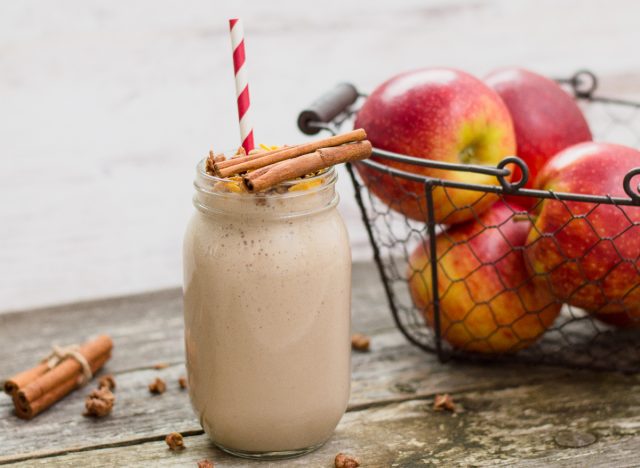 apple cinnamon smoothie