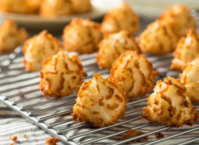 coconut macaroons