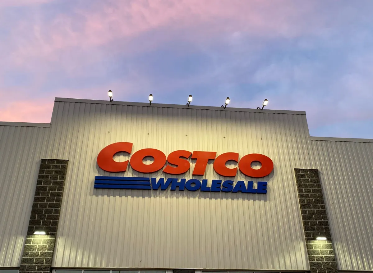 U.S. Costco Shoppers Are Jealous of the Canadian Food Court