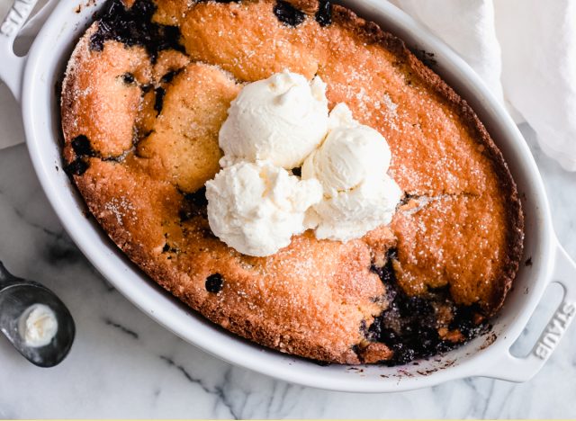 easy texas blueberry cobbler