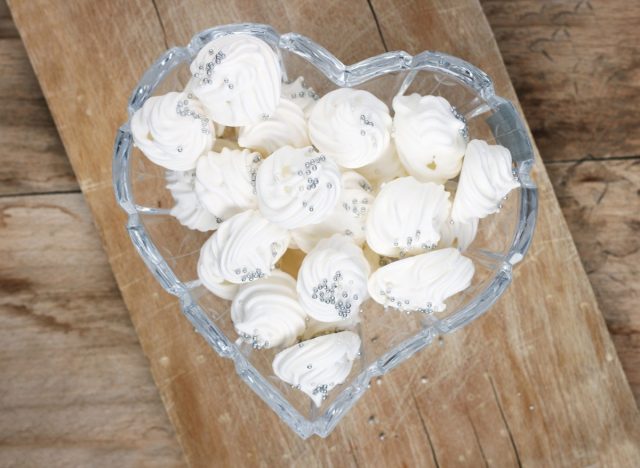 forgotten kisses meringue cookies