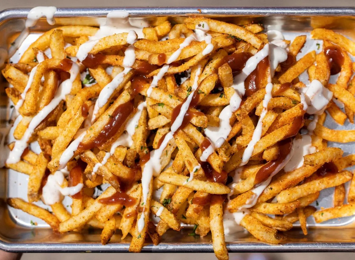 7 chaînes de restauration rapide qui utilisent des pommes de terre fraîchement coupées pour leurs frites