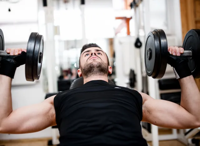 incline dumbbell press exercise