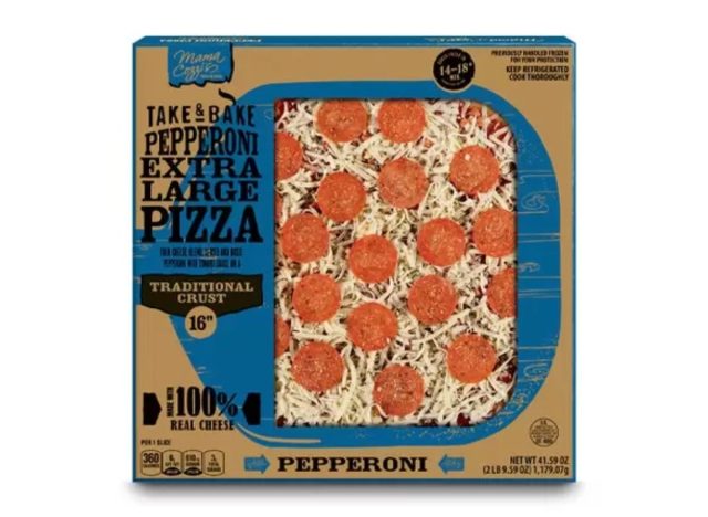 Mamma Cozzi's Pizza Kitchen ia și coace pizza cu pepperoni foarte mare