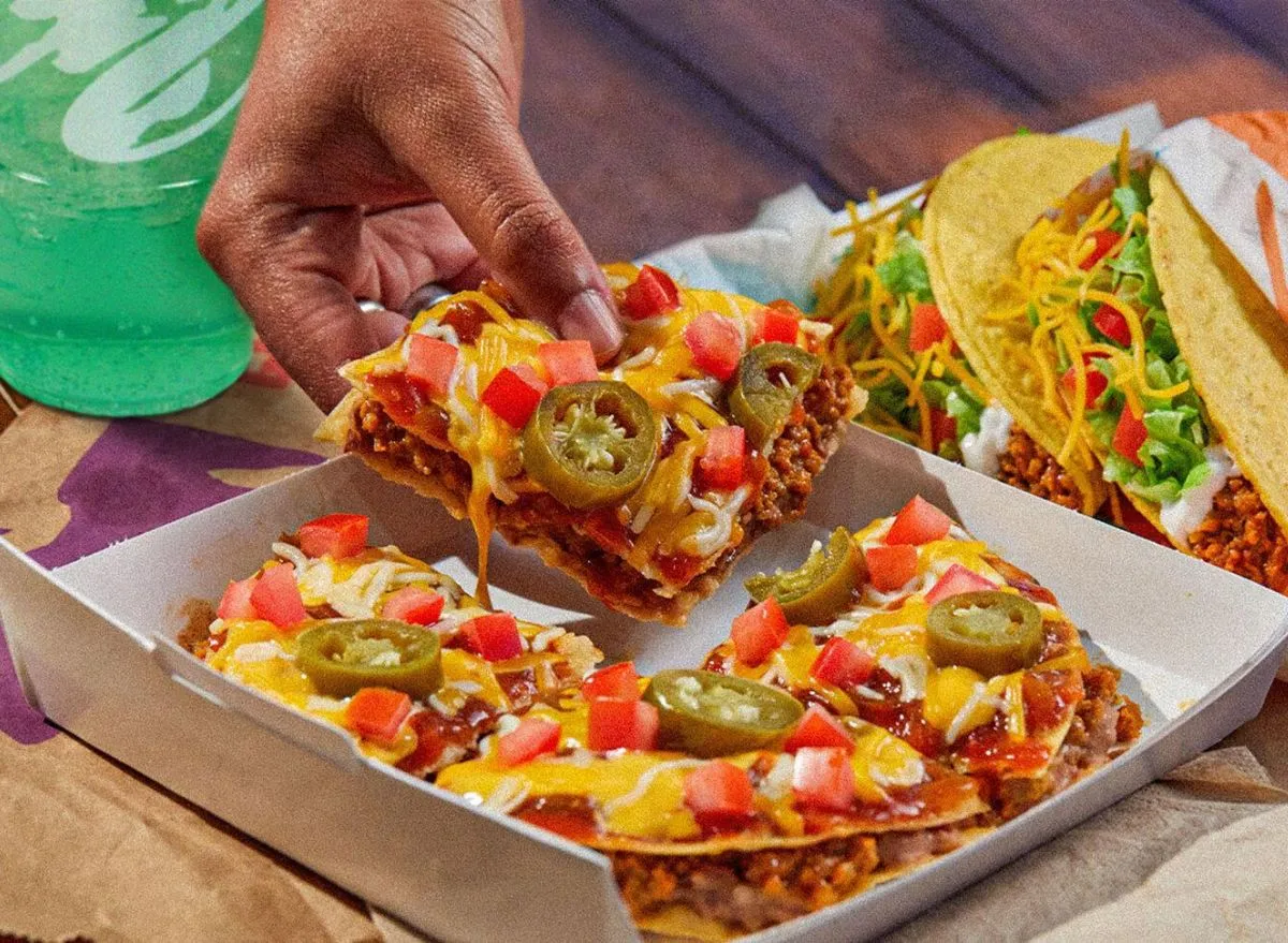 taco bell new Cheesy Jalapeño Mexican Pizza