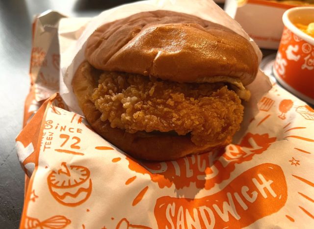 Popeyes classic chicken sandwich