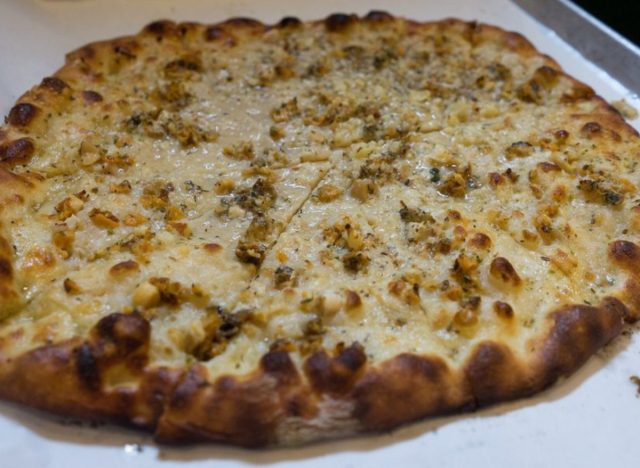 White Clams Pizza