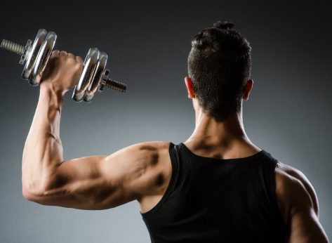 The 10-Minute Dumbbell Workout to Sculpt Boulder Shoulders