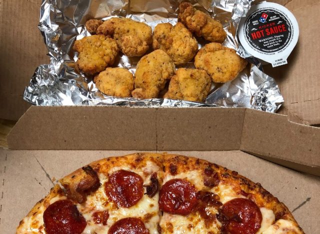 dominos boneless chicken