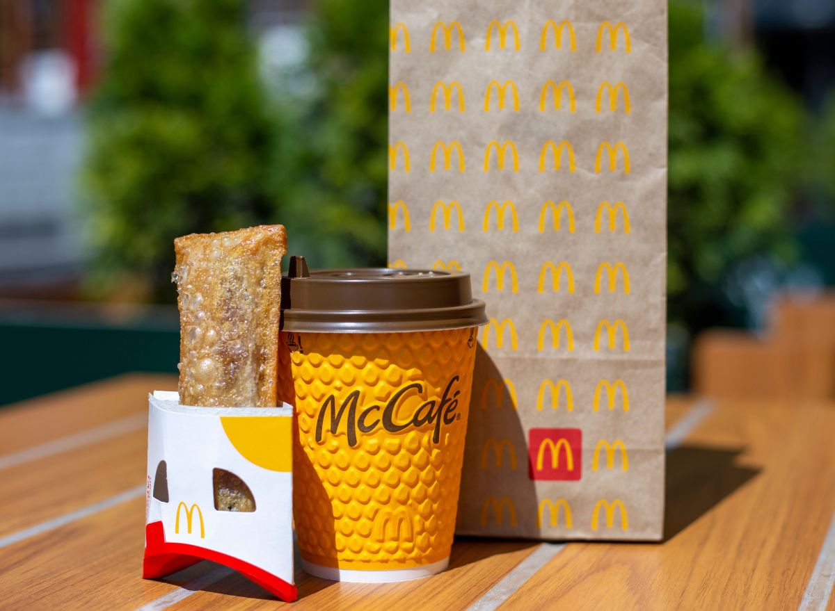 McDonald's is bringing back the blueberry cream pie Review Guruu