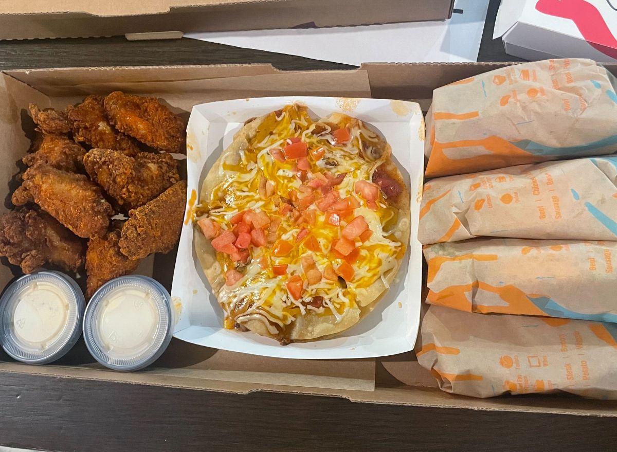 ultimate game day box taco bell