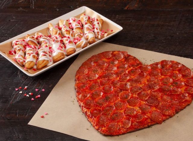 Donatos Heart-Shaped-Pizza