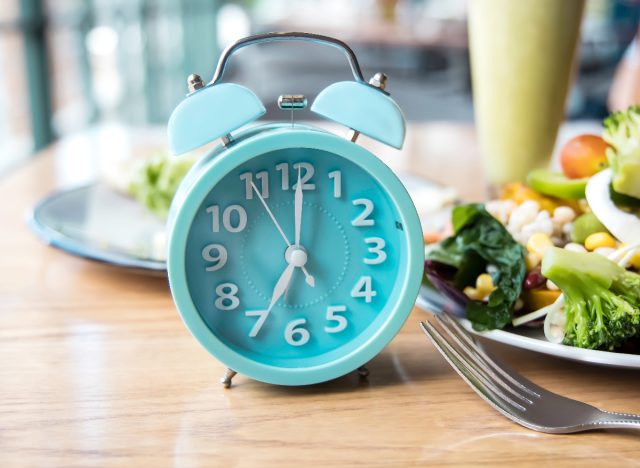 alarm clock, planned eating concept easy ways to lose weight when you're just starting out