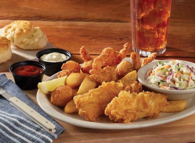 cracker barrel fish sampler