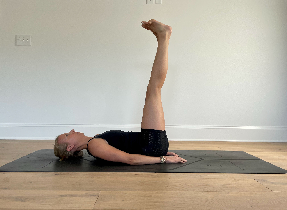 The Best 5-Minute Mat Workout for Washboard Abs