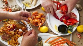 lots of seafood restaurant orders