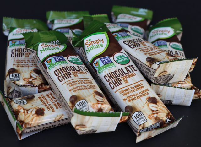 simply nature chocolate chip granola bars