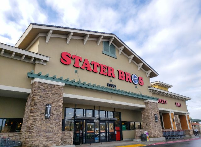 stater bros exterior