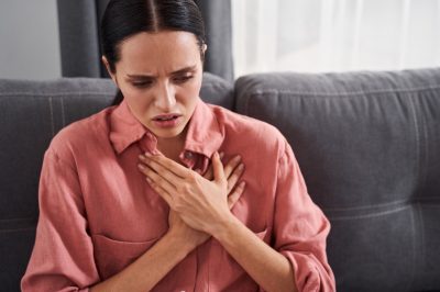 Doctors Say These are Signs of Hypertension, Including Chest Pain