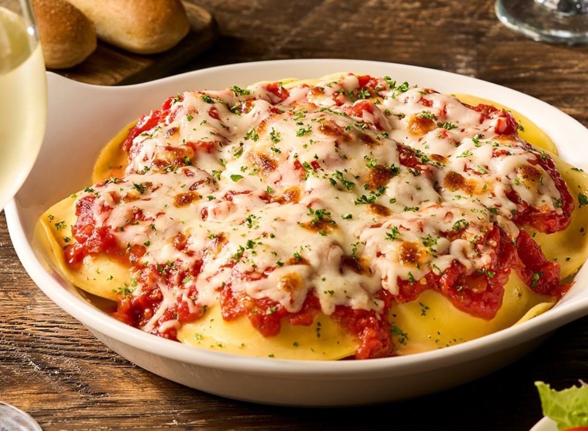 8 Healthiest Olive Garden Menu Items, According to Dietitians