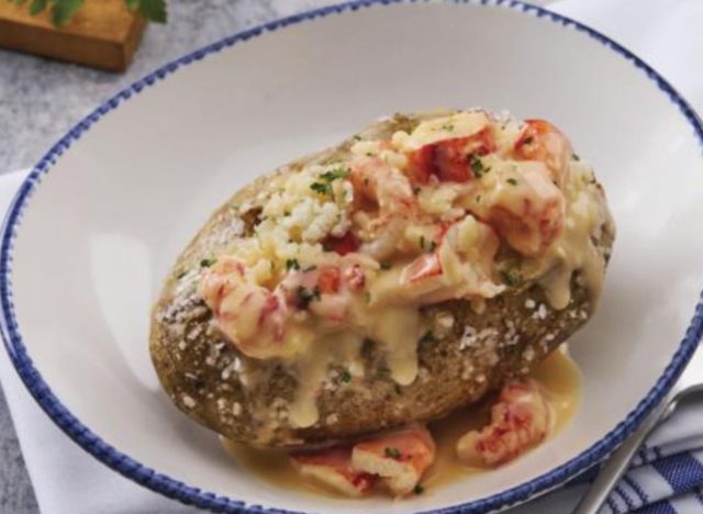Creamy lobster baked potato_red lobster