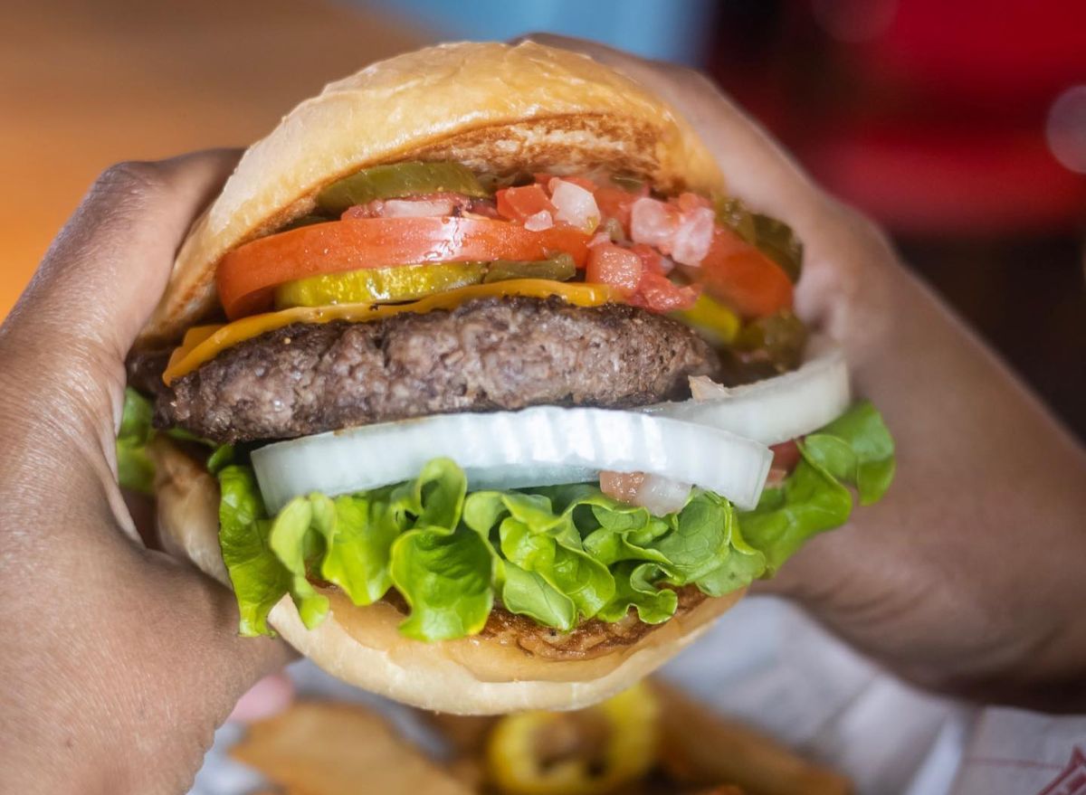 7 Restaurant Chains That Make the Best Smash Burgers