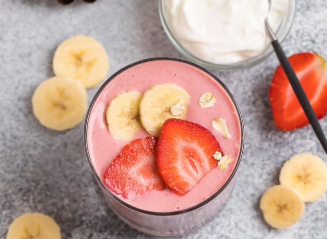 Greek yogurt smoothie