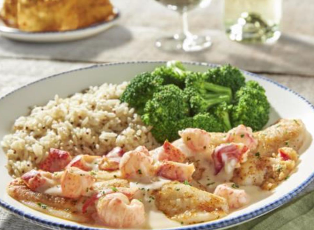 9 Healthiest Red Lobster Menu Items, According to Dietitians