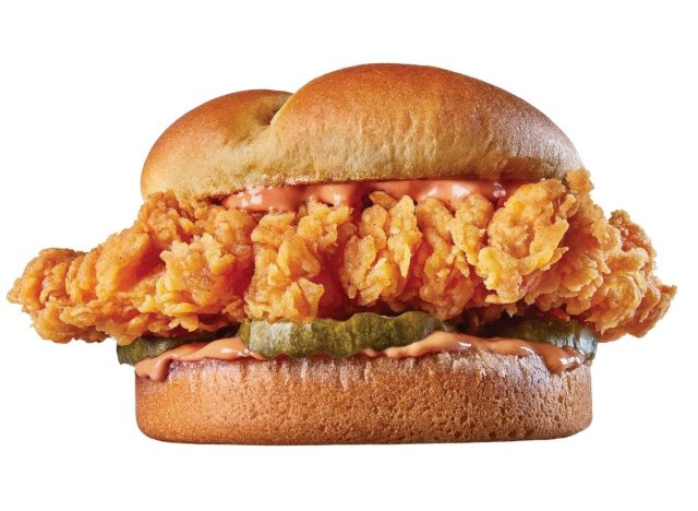 zaxbys spicy signature chicken sandwich