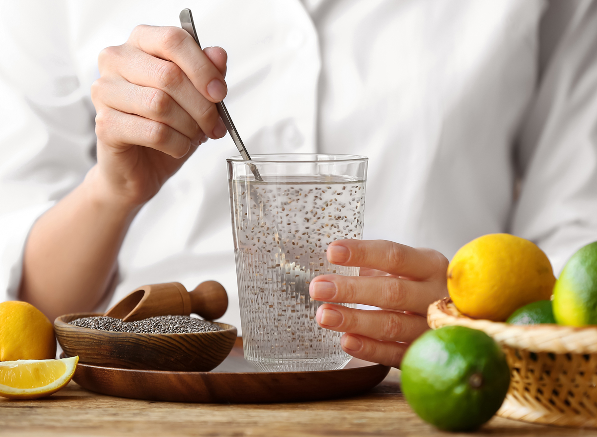 8 Drinks That Make You Poop Immediately if Constipated